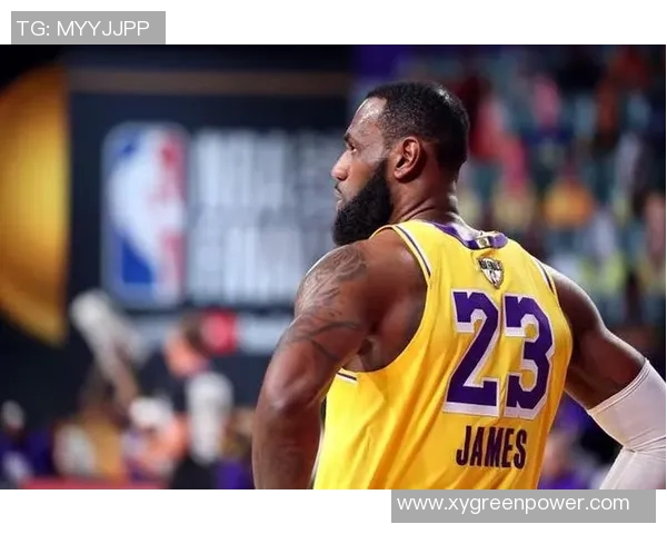 马刺球迷为中国男篮表现鼓掌致敬